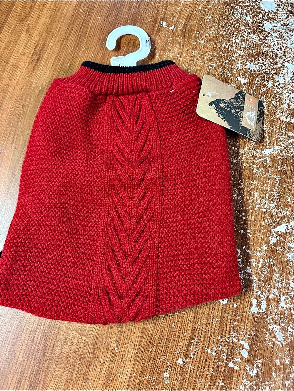Houndz Cable Sweater Red & Black Size Medium NWT